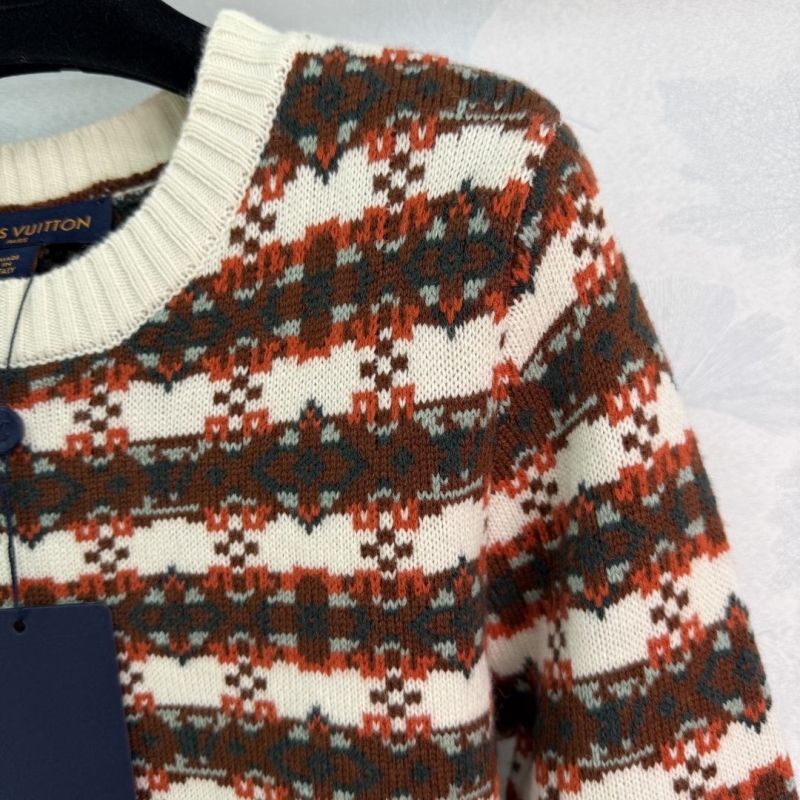 l0vis Vvtt0n sweaters